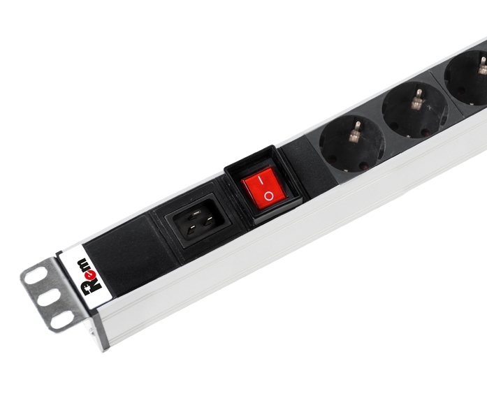 Блок розеток Rem-16 с выкл., 7 Schuko, вход IEC 60320 C20, 16A, алюм., 19&amp;quot; (ЦМО)