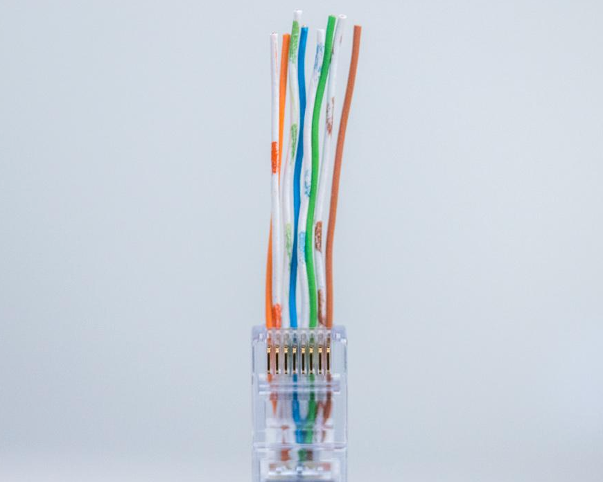 Коннектор сквозной (проходной)  RJ-45 (8P8C) Cat.5e, RIPO, покрытие 3мкд, универ. ножи (упк.20шт)