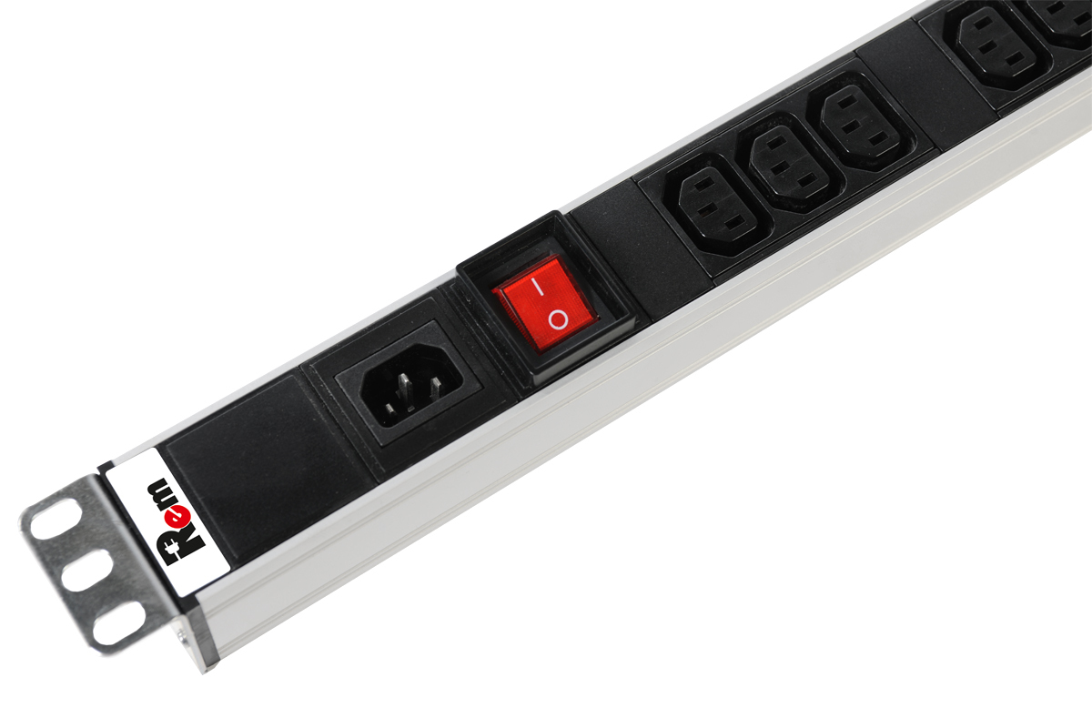 Вертикальный блок розеток Rem-16 с выкл., 15  Schuko, 10 C13, вход  IEC 60320 C20 16A, алюм., 42-48U (ЦМО)